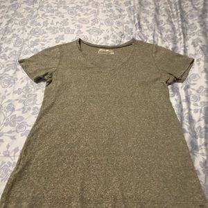 Women’s Eddie Bauer short sleeve shirt